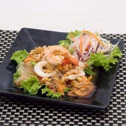 ศิลา นัวร์วุ้นเส้น