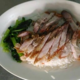 ข้าวหน้าหมูกรอบ พิเศษ