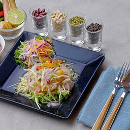 ยำไข่ปูม้า