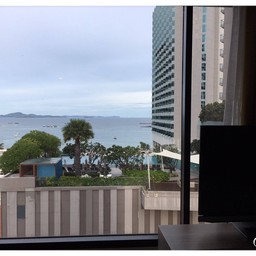 วิวด้านนอก ชั้น 12