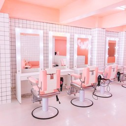 https://www.facebook.com/howhairr/