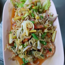 ยำมาม่า