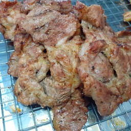 หมูย่าง ลมโชย