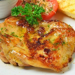 สเต็กไก่ซอสสไปซีส์