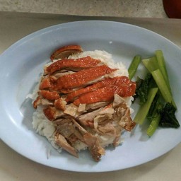 ข้าวหน้าเป็ดย่าง+หมูกรอบ ธรรมดา