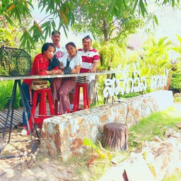 มุมป้ายร้าน ที่ไม่ร้อน