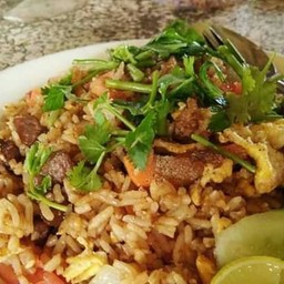 ข้าวผัดเนื้อแดดเดียว