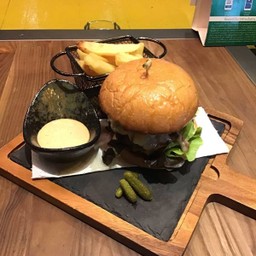 KUROBUTA BURGER
