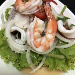 ยำรวมมิตรทะเล