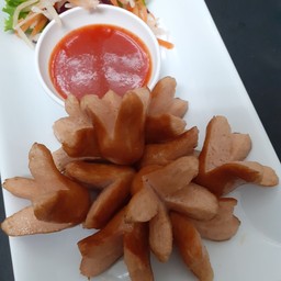 ไส้กรอกทอด