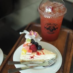 Little smile Cafe