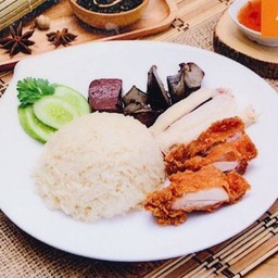 KPร้านข้าวมันไก่เจ็กเม้งหน้าสีตบุตร(ไก่2สี)(สาขาKingPowerรางน้ำ)
