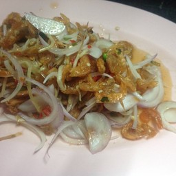 ยำกุ้งแห้ง