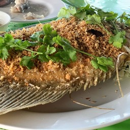 เนื้อปลาสดและกรอบมากๆ น้ำจิ้มซีฟู้ด แซ่บสุดๆ