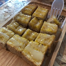 ขนมปังเนยนมโฮลวีต อร่อยดี