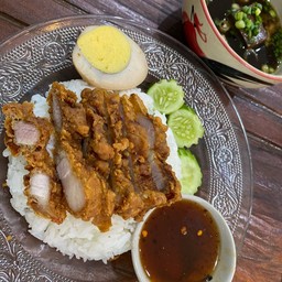 ข้าวหมูกรอบ