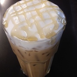 น้ำผึ้งลาเต้เย็น (Iced Honey Latte)
