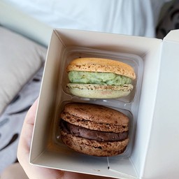 Pierre Hermé Lounge
