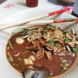 ก๋วยเตี๋ยวเรือหมู วัดหลวงพ่อโต