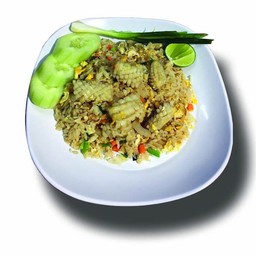 ข้าวผัดปลาหมึก