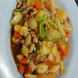 ผัดเต้าหู้ทรงเครื่อง