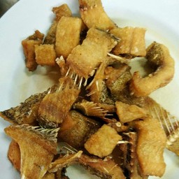 ปลาสลิดทอดกรอบ