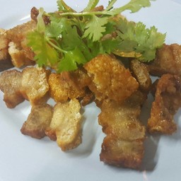 หมูกรอบคั่วเกลือ