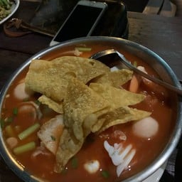 เย็นตาโฟหม้อไฟ