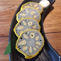 รากบัวไส้มาสตารด์