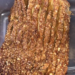 ร้าน ชายกลาง