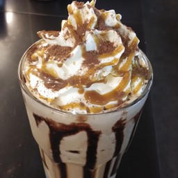 ดับเบิ้ลคาราเมลมอคค่าปั่น (Double Caramel Mocha Frappe)