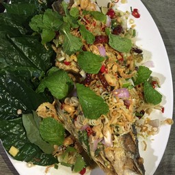 กระพงลุยสวน