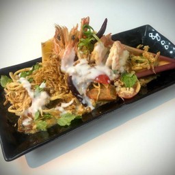 ยำหัวปลีกุ้งสด