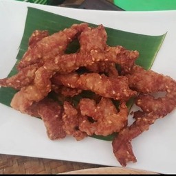 คอหมูทอดน้ำปลา