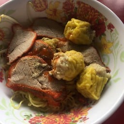 บะหมี่หมูแดง เกี๊ยวขนมจีบ สูตรป๊อกๆ
