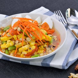 ตำข้าวโพดไข่เค็ม