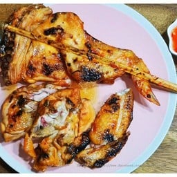 ไก่ย่างแม่แต้ว