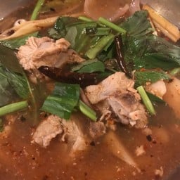 ต้มแซ่บกระดูกอ่อนหมู