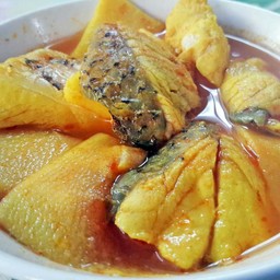 แกงส้มปักษ์ใต้ ปลากะพงยอดมะพร้าว