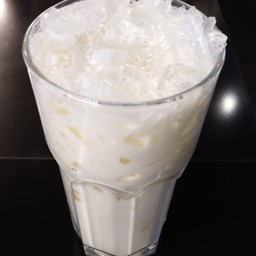 นมสดเย็น (Iced Fresh Milk)