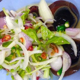 ยำไข่เยี่ยวม้า