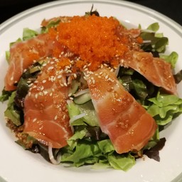 สลัดแซลมอน