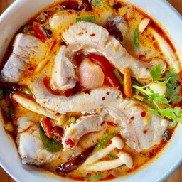 ต้มยำเนื้อปลากะพงนำ้ข้น