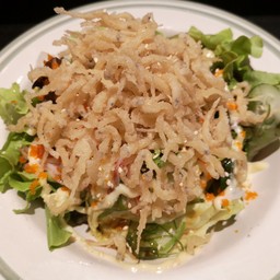 สลัดปลาเงินทอด