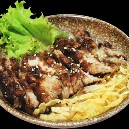 D20 ข้าวหน้าหมูพริกไทยดำ