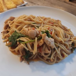 สปาเก็ตตี้ขี้เมาไก่