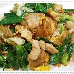 ปิ๊ก ปิ๊ก ราดหน้าหมูหมัก