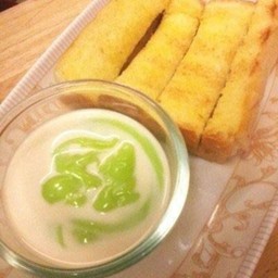 ขนมปังปิ้ง จิ้มสังขยาใบเตย (สติ๊ก)