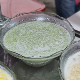 จินดาขนมหวาน บ้านพรุ (พี่กุ๋ย)