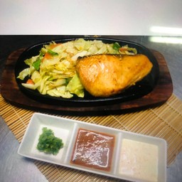 ชุดสเต็กปลาเเซลมอล